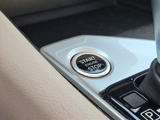 Used 2025 Nissan Altima 2.5 SV FWD image 13