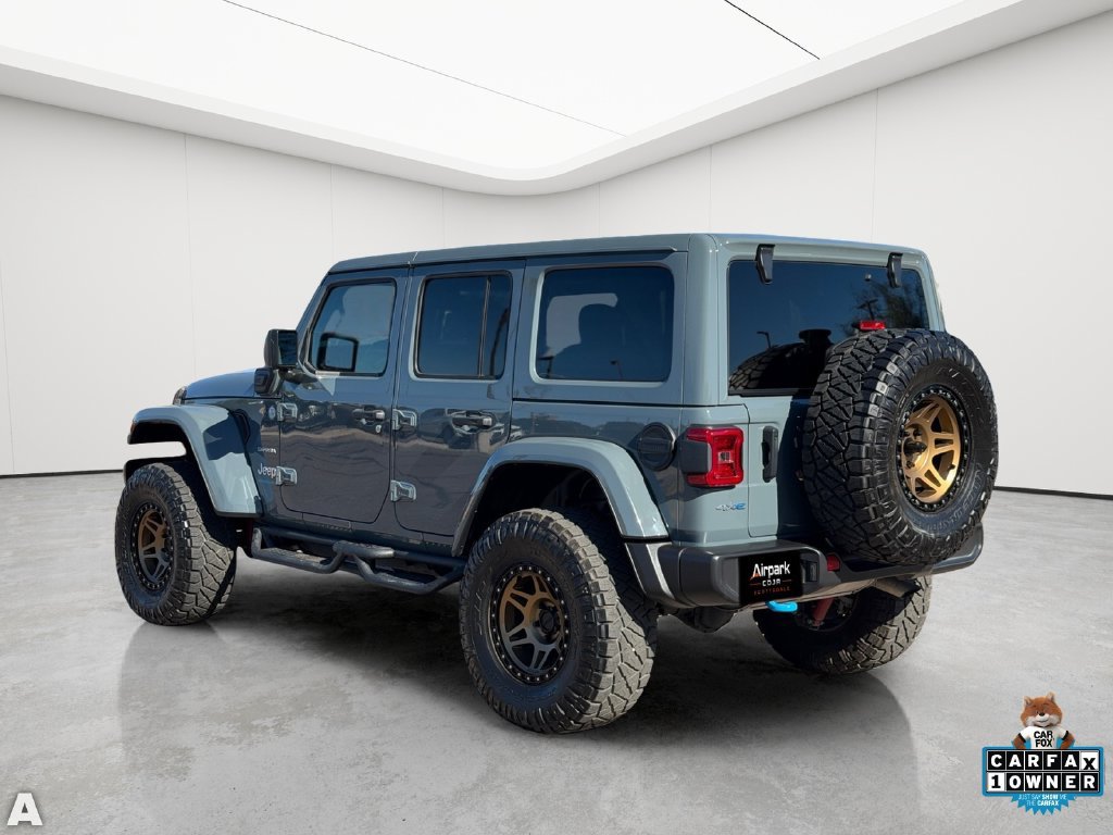 Used 2024 Jeep Wrangler Unlimited Sahara w/ Technology Group AWD/4WD image 4