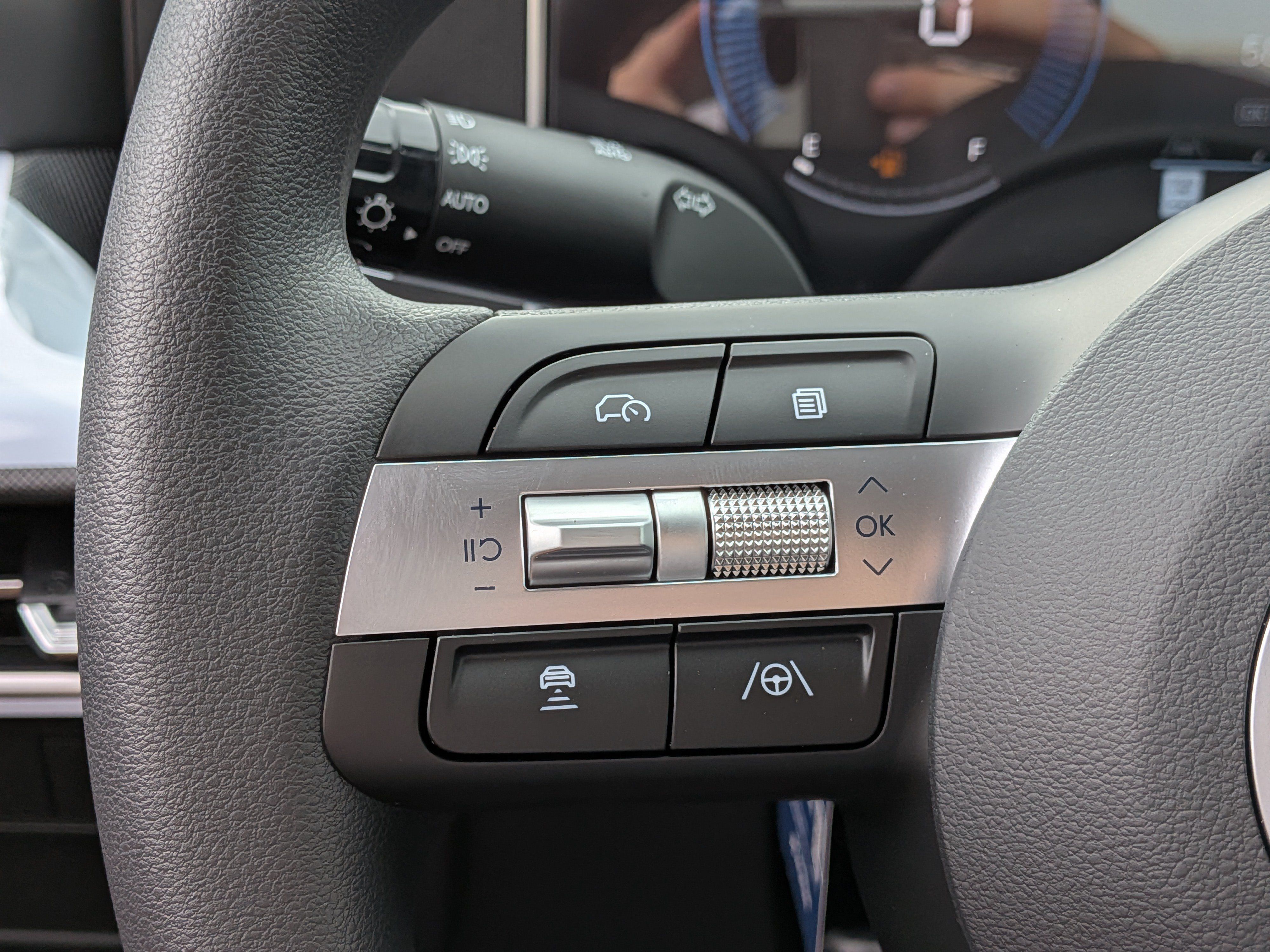New 2026 Hyundai Elantra Limited FWD image 22
