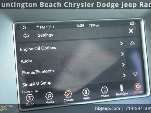 Used 2018 Jeep Grand Cherokee Laredo image 25