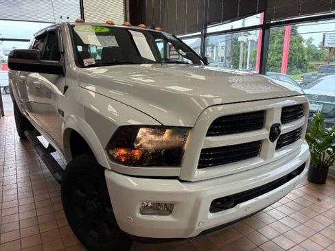 Used 2017 RAM 3500 Big Horn w/ Sport Appearance Group image 1