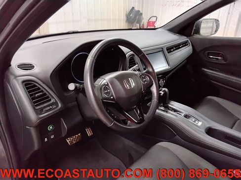 Used 2019 Honda HR-V Sport image 11