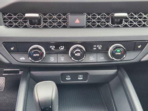 Certified 2025 Honda Accord SE image 21