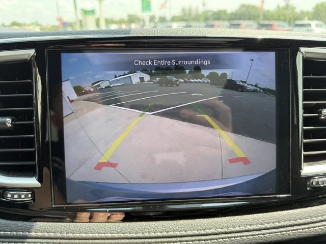 Used 2026 Chrysler Pacifica Limited FWD image 26