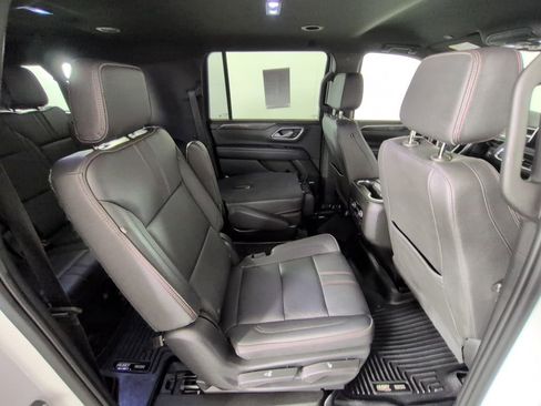 Certified 2022 Chevrolet Suburban RST w/ Luxury Package AWD/4WD image 35