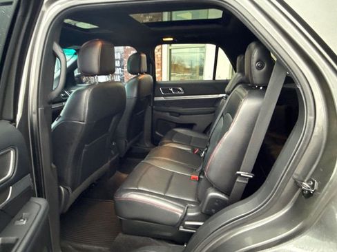 Used 2016 Ford Explorer Sport image 13
