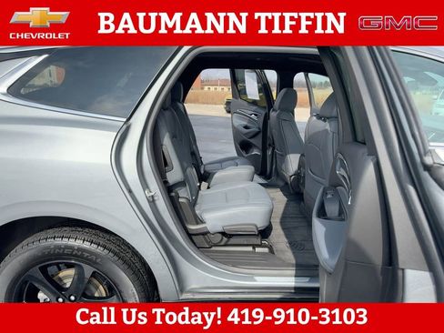 Used 2024 Buick Enclave Essence w/ Experience Buick Package image 17