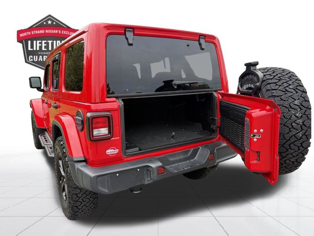 Used 2020 Jeep Wrangler Unlimited Sahara AWD/4WD image 5