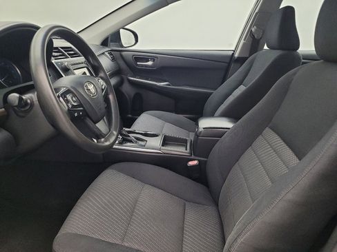 Used 2017 Toyota Camry LE image 17