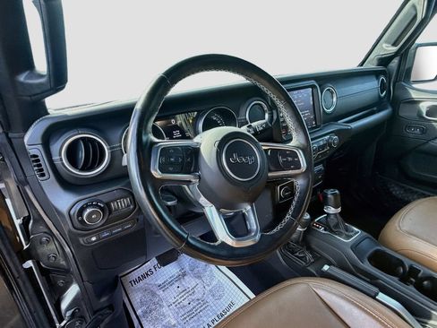 Used 2022 Jeep Wrangler Unlimited Sahara w/ Cold Weather Group AWD/4WD image 12