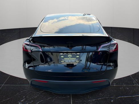 Used 2023 Tesla Model Y Long Range image 5