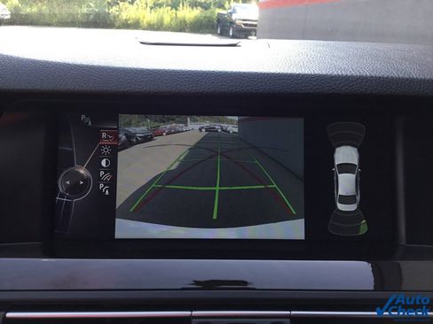 Used 2013 BMW M5 image 43