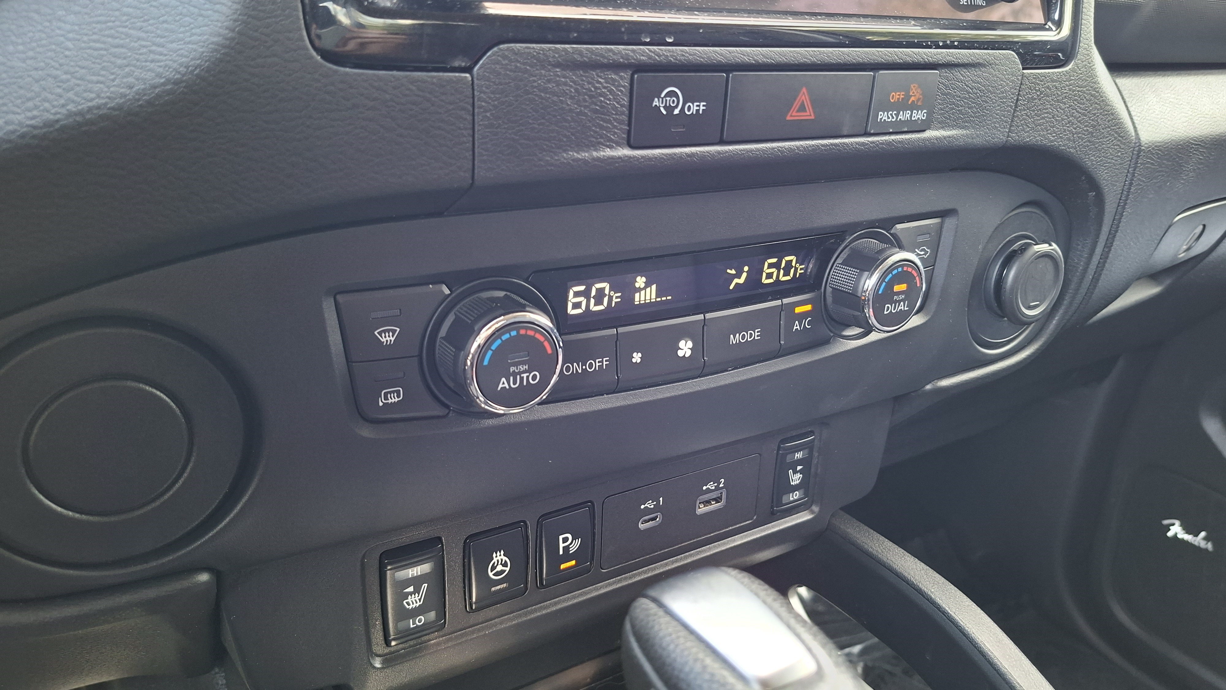 Used 2024 Nissan Frontier SV w/ SV Convenience Package RWD image 15