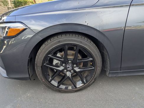 Used 2025 Honda Civic Sport image 13