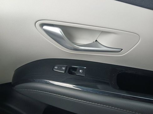 Used 2023 Hyundai Tucson Limited FWD image 10