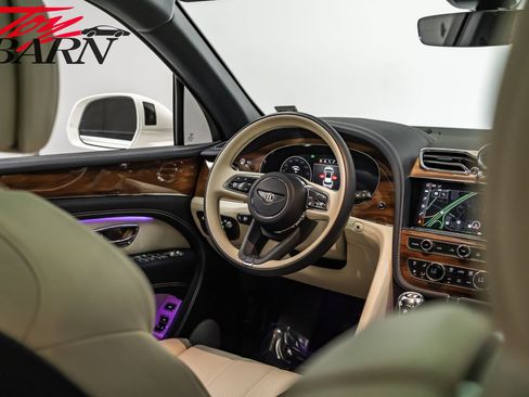 Used 2021 Bentley Bentayga image 53