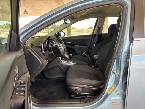 Used 2011 Chevrolet Cruze Eco FWD image 10