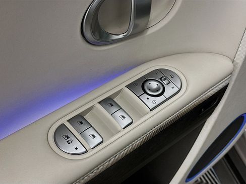 Used 2024 Hyundai Ioniq 5 Limited image 15