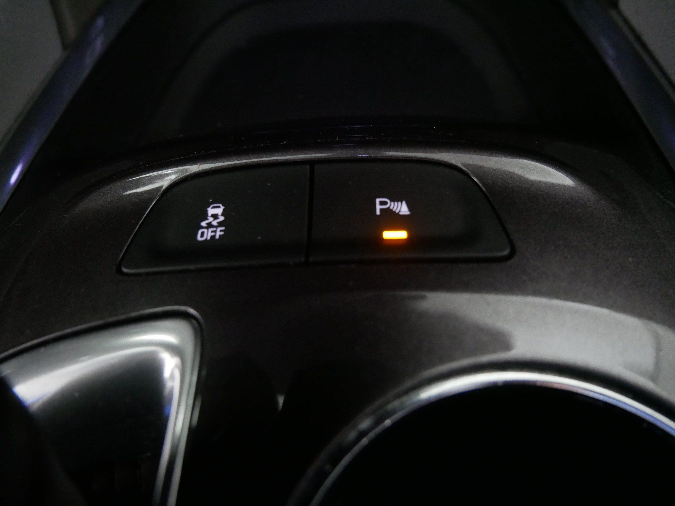 Used 2020 Chevrolet Malibu LT FWD image 29