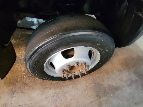 Used 2017 RAM 5500 Tradesman image 35