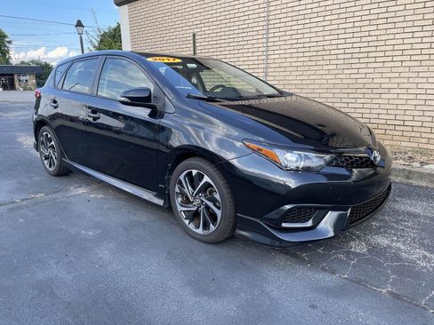 Used 2017 Toyota Corolla iM w/ Protection Package FWD image 7