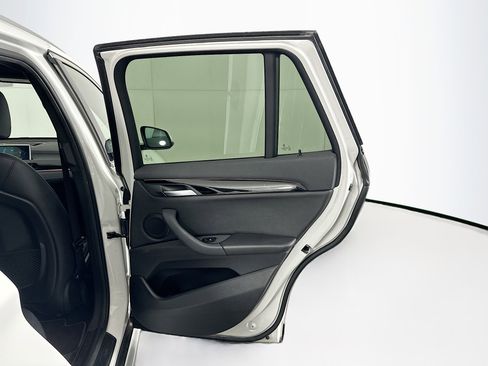 Used 2021 BMW X1 xDrive28i w/ Premium Package image 30