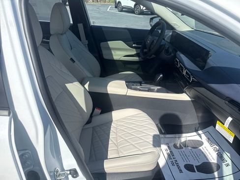 New 2026 Nissan Sentra SL w/ Floor Mat Package FWD image 30