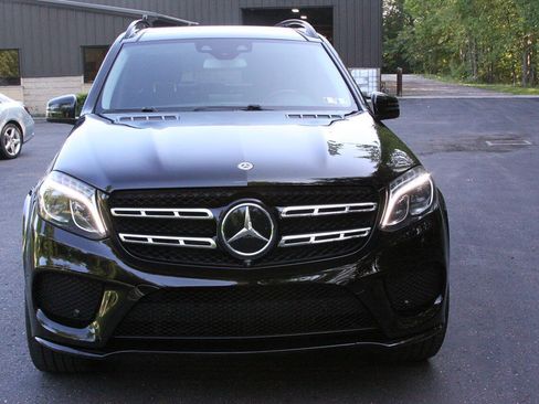 Used 2018 Mercedes-Benz GLS 550 4MATIC w/ Driver Assistance Package image 11