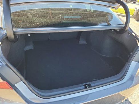 Used 2024 Toyota Camry SE image 15