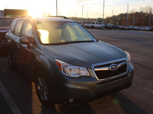 Used 2015 Subaru Forester 2.5i Limited image 3