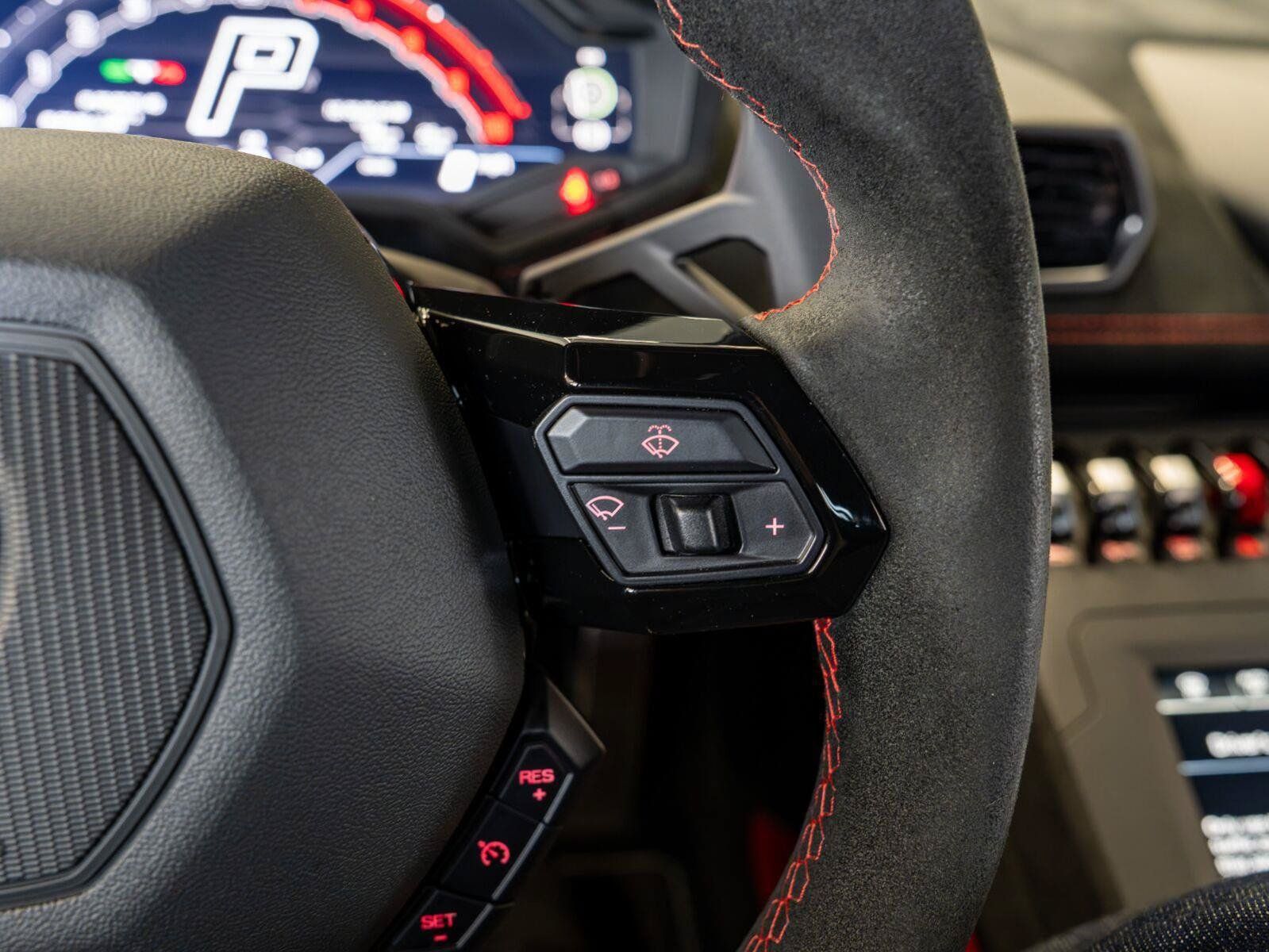 Used 2022 Lamborghini Huracan STO RWD image 76