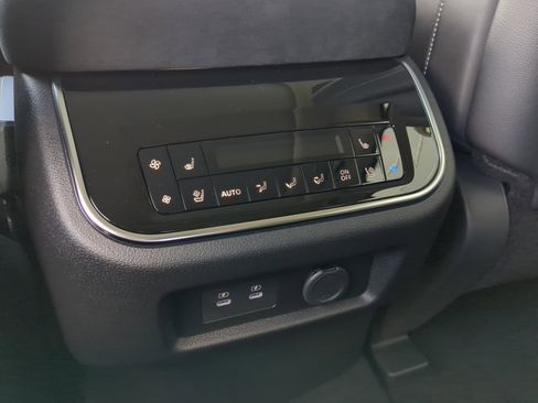 New 2026 INFINITI QX80 Luxe w/ Cargo Package image 15