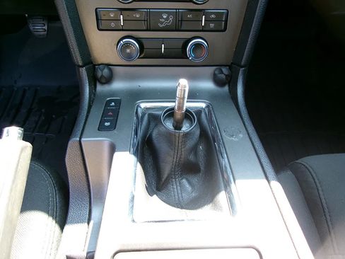 Used 2014 Ford Mustang Coupe w/ V6 Performance Package RWD image 12