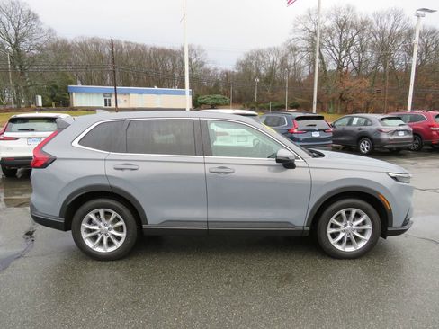 Used 2025 Honda CR-V EX-L image 6