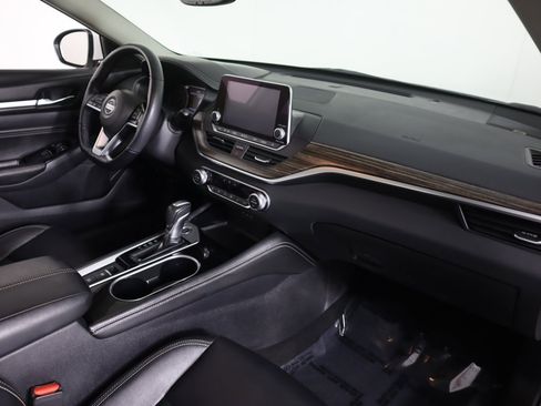 Used 2020 Nissan Altima 2.0 Platinum image 28