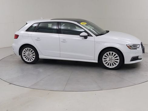 Used 2018 Audi A3 e-tron Prestige w/ Prestige Package FWD image 12