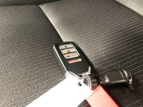 Used 2018 Honda Accord LX image 29