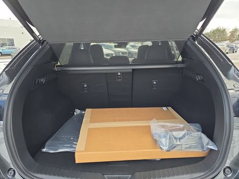 New 2025 MAZDA CX-5 Signature image 8