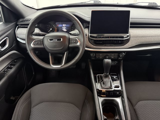 Used 2023 Jeep Compass Sport AWD/4WD image 33