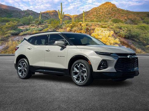 Used 2021 Chevrolet Blazer RS w/ Enhanced Convenience Package image 2