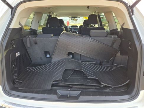 Used 2021 Subaru Ascent Premium image 18