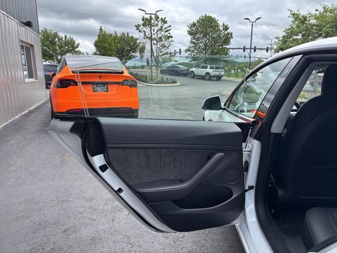 Used 2023 Tesla Model 3 Standard Range RWD image 15