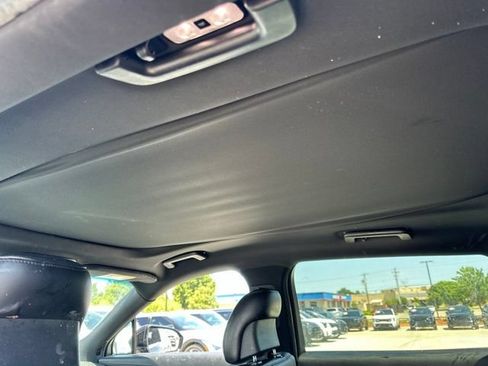 Used 2016 Lincoln MKX Reserve w/ Technology Package FWD image 14