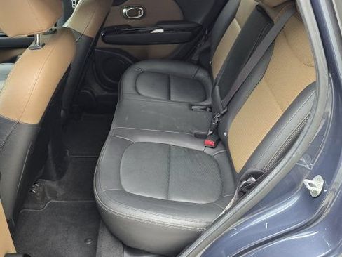 Used 2016 Kia Soul + w/ Audio Package FWD image 30