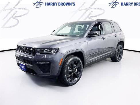 New 2026 Jeep Grand Cherokee Limited AWD/4WD image 1