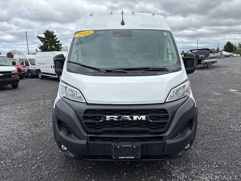 Used 2025 RAM ProMaster 3500 w/ Convenience Group image 3