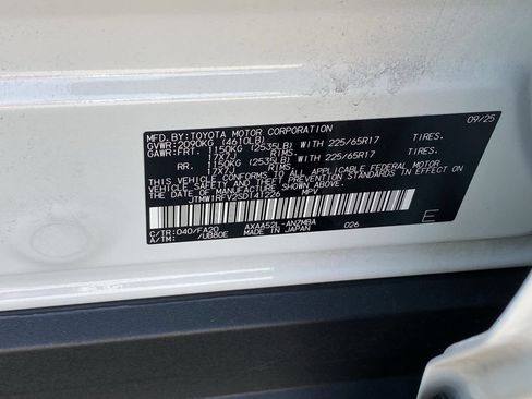 Certified 2025 Toyota RAV4 XLE w/ Convenience Package FWD image 15