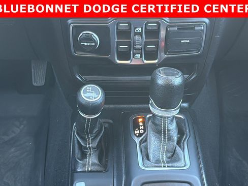 Used 2020 Jeep Gladiator Overland image 27