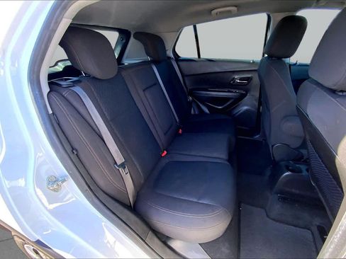 Used 2018 Chevrolet Trax LS FWD image 20