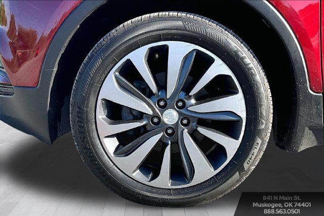 Used 2021 Buick Encore Preferred w/ Safety Package FWD image 34